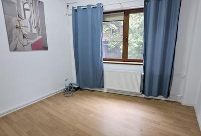 Casă individuală cu 6 camere cu Canalizare în P-ța Rosetti - 10