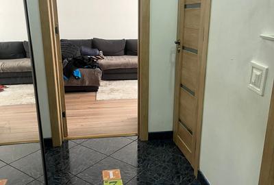 Apartament cu 3 camere decomandat, mobilat în Titan - 2