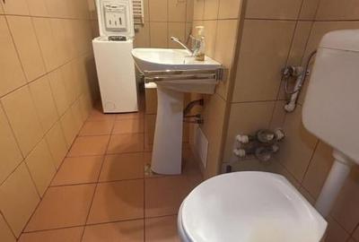 Nerva Traian- Garsoniera 42mp -decomandata -bloc 1989 - 8