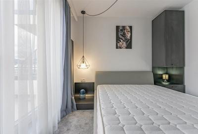 Apartament cu 2 camere decomandat, mobilat în Tractorul - 4