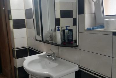 Casă cu Teren 865 Mp în Est - 10