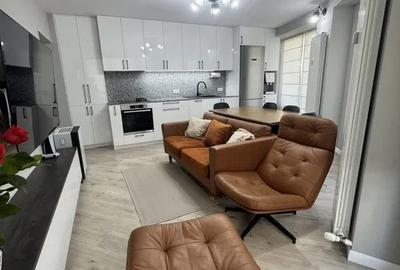 Apartament cu 4 camere decomandat în Decebal