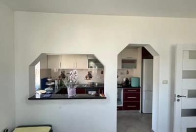 Casă cu 3 camere cu Teren 1000 Mp în Central