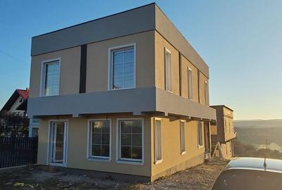 Casă cu 4 camere cu Teren 300 Mp în Central - 4