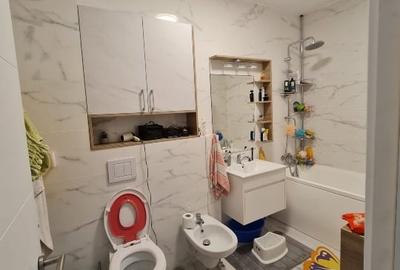 Apartament cu 2 camere decomandat, mobilat în Tractorul - 5