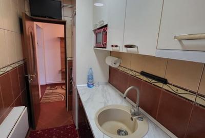 Apartament cu 3 camere str. Mioritei - 6