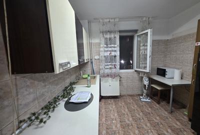 Titan, pe Liviu Rebreanu, 5 minute metrou si parc IOR, bloc 4 etaje - 3