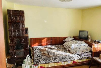 Casă cu Teren 326 Mp în Păușești - 3