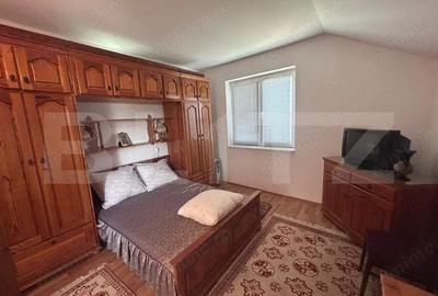 Casa cu incalzire in pardoseala si 17.000 mp teren, sat Oboga - 15