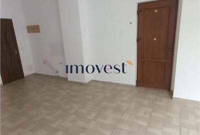 Spațiu comercial, de 43 mp, în Vest - 7