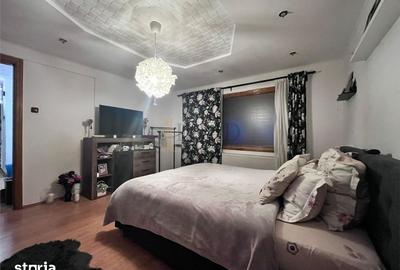 Apartament cu 2 camere decomandat în Micro 3 - 5