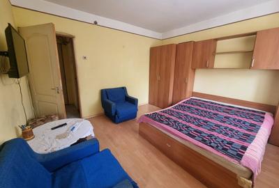 Garsonieră decomandată în Decebal - 3