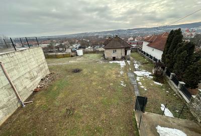 Casă cu 4 camere în Peștișu Mare - 2