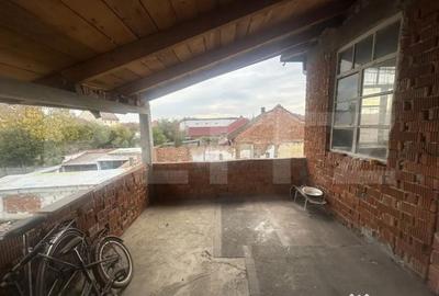 Casă cu 4 camere cu Teren 1316 Mp în 14 Mai - 10