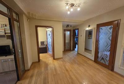 Vand apartament 3 camere cu garaj Cuza-Voda - 2
