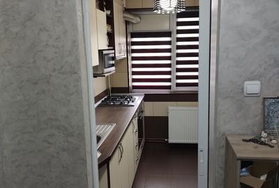 Apartament cu 3 camere în Micro 17 - 2