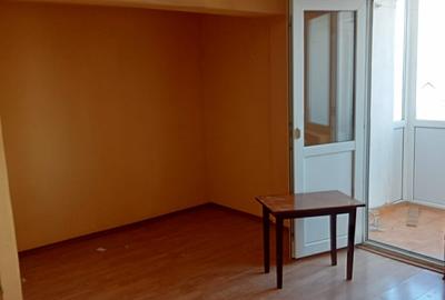Apartament decomandat Piata Centrala - 5