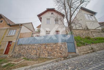 Casă individuală cu 2 camere cu Canalizare în Schei - 4