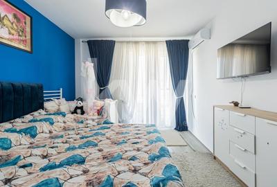 Apartament cu 2 camere semidecomandat, mobilat în Tractorul - 15