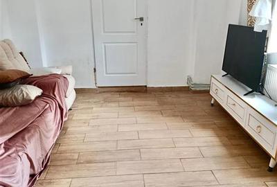 Casă individuală cu 5 camere cu Canalizare în Ultracentral - 3