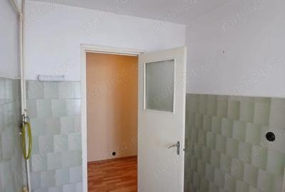 Apartament cu 4 camere semidecomandat, mobilat în Cina - 23