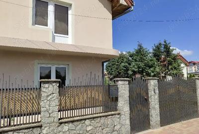 Casă cu 12 camere cu Teren 770 Mp în Central - 4