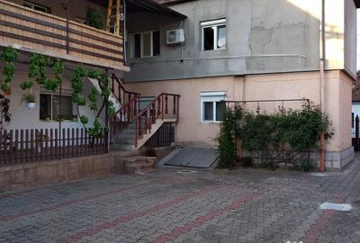 Apartament cu 5 camere decomandat în Aradul Nou - 15