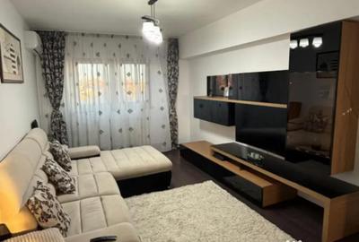 Apartament cu 4 camere decomandat în Central - 1