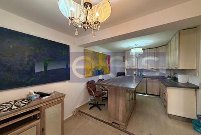 Casă individuală cu 8 camere cu Canalizare în Universitate - 10