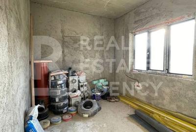 Casă cu 6 camere cu Teren 500 Mp în Central - 6