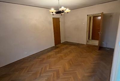 Apartament 3 cam 61 mp semidecomandat 2 bai etaj 2/4 bloc anvelopat Piata Minis - 3