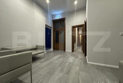 Spațiu comercial, de 45 mp, în Central - 3