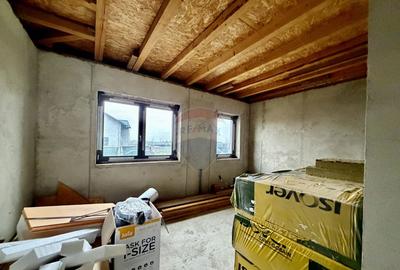 Casă cu 4 camere cu Teren 780 Mp în Câmpineanca - 9