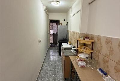 Garsonieră decomandată în Metalurgie