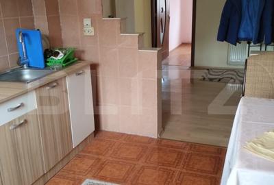 Apartament 4 camere, decomandat, 81 mp, Zona Blocuri. - 2