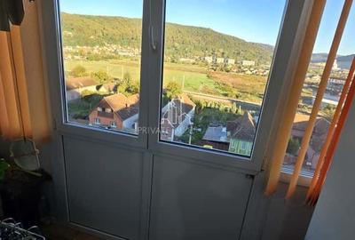 Apartament cu 3 camere decomandat, mobilat în Est - 3