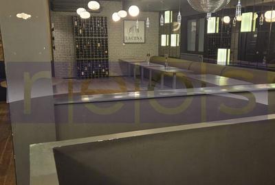 Spațiu comercial, de 280 mp, în Universitate - 2