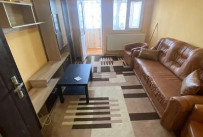Apartament cu 3 camere decomandat în Filiași - 1