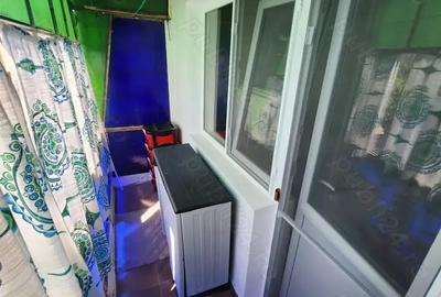 2Cam-Piata Sarbilor-2min Spitalul Judetean -36Mp+Balcon-3Mp-Et4-Acoperis-45000 Euro-Negociabil - 16