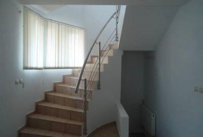 Casă individuală cu 5 camere cu Canalizare în Vitan - 14