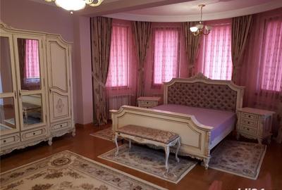 Casă cu 10 camere cu Teren 500 Mp în Eforie - 1