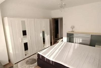 Apartament cu 2 camere decomandat în Micro III - 7