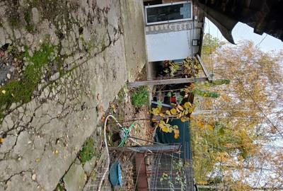 Casă cu 3 camere în Petrești - 1