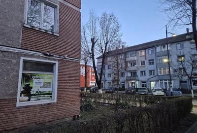 Spațiu comercial, de 58 mp, în Central - 4