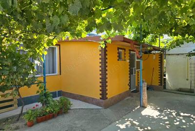 Casa de inchiriat 2 camere mobilate
