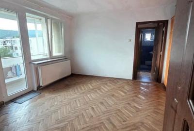 Vand apartament 2 camere central Valcea - 4