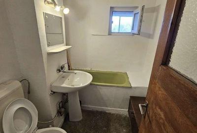 Apartament cu 2 camere decomandat în 13 Septembrie - 2