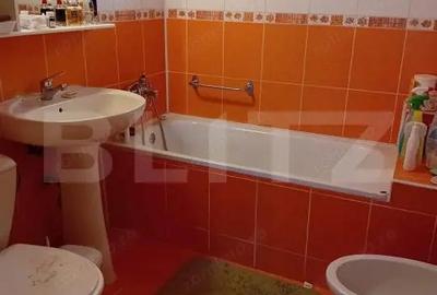 CASA IN CENTRU -REGHIN CU SPATIU COMERCIAL - 4