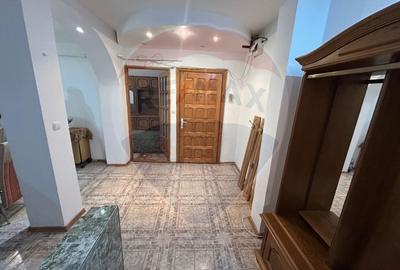 Apartament cu 3 camere decomandat în Central - 6