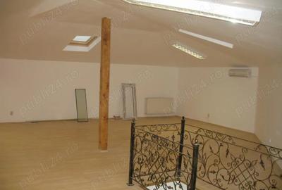 LiBERA DIN 1 IANUARIE 2026-Vila 250 mp+100 mp curte- Podul Grant- 10 euro mp-2500 euro net - 2